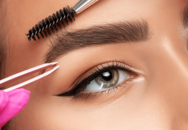 Curso de Especialización en diseño y realce de la mirada para unas pestañas perfectas.